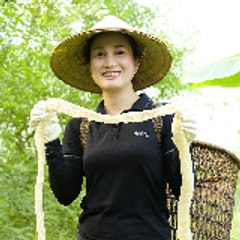Ly Thi Hoa Farm
