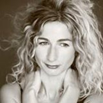 Léonore Confino