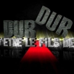 DUR DUR D'ETRE LE FILS DE !
