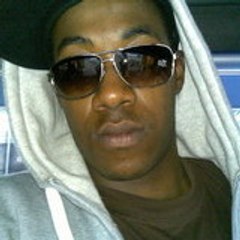 black_o_yx_vert