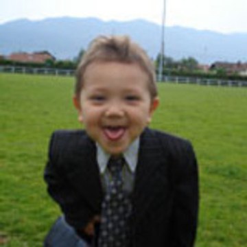 Tommy Bayar(Bonheur en mongol)