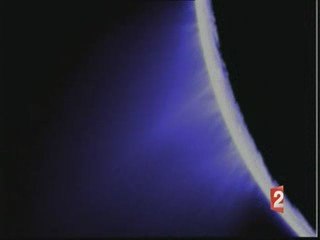 Encelade, lune de Saturne, abrite-elle un océan ?