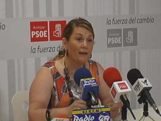 LA CONCEJALA DEL GRUPO MUNICIPAL SOCIALISTA, ISABEL TORRES..