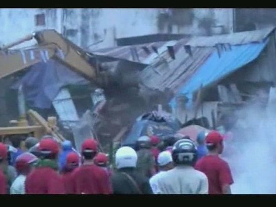 Terres rouges : un symbole rasé au bulldozer