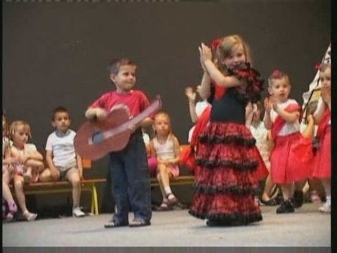 fete de l'école E Zola de Harnes