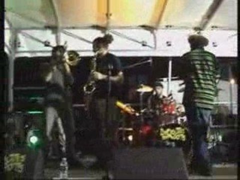 DE ROUTES EN ROOTS FONTAINEBLEAU JIKKE DEMANDE