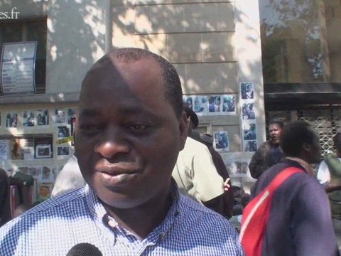 Des sans-papiers expulsés de la Bourse du travail