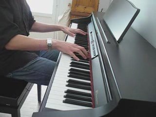 Sober de Pink au piano