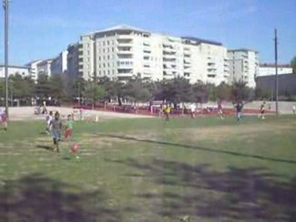 Lyon Dauphiné: Football devant le fort Montluc