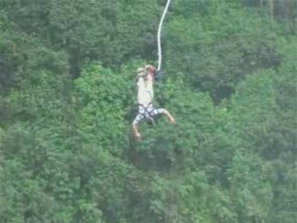 Saut à l'élastique - Victoria Falls - 111 m