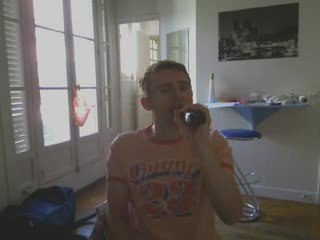 Wiwi égratigne "heart shaped box"