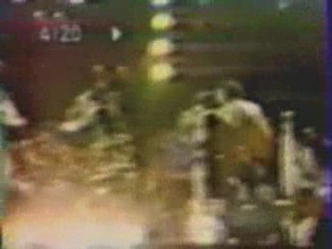 Micheal Jackson - Beat It.Feat EVH - TX 1984