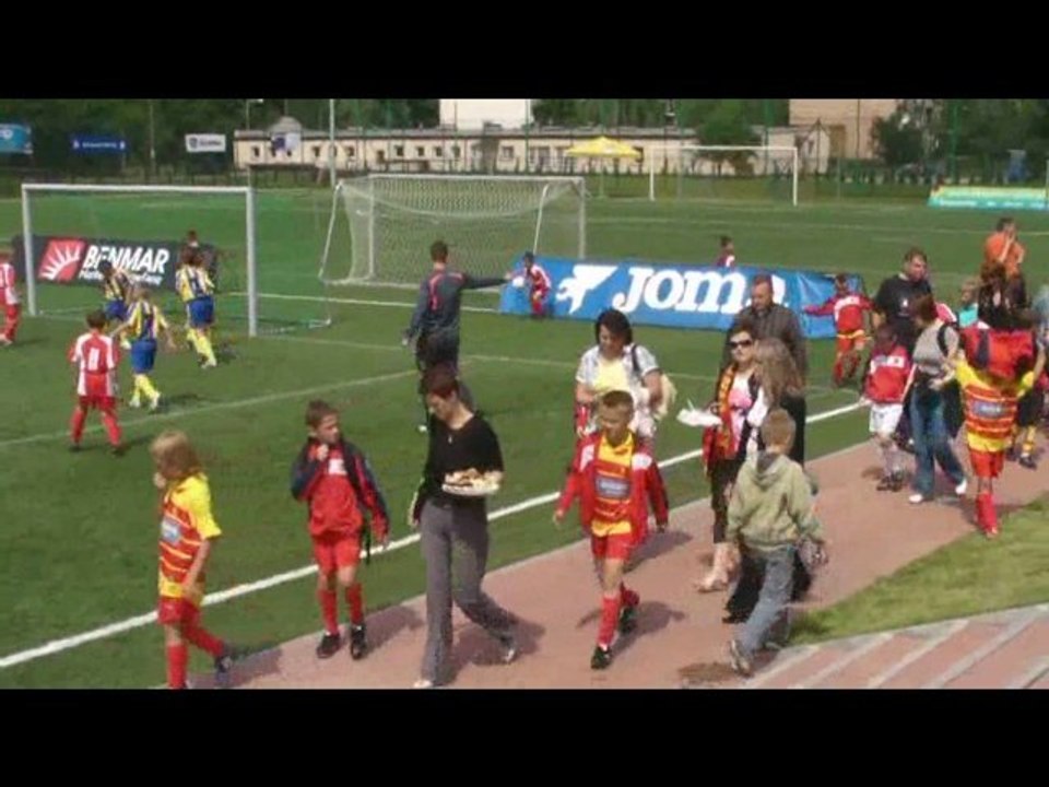 Korona HiD Ostrołęka - Petrus Łapy 2:0