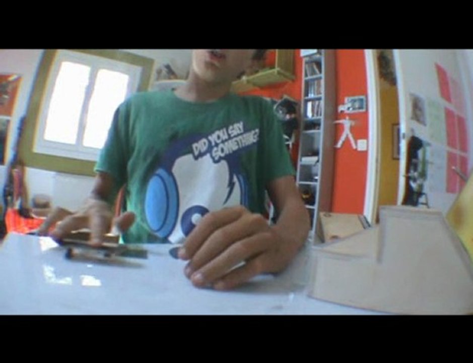 Tutorial Kick Flip Fingerskate en Français