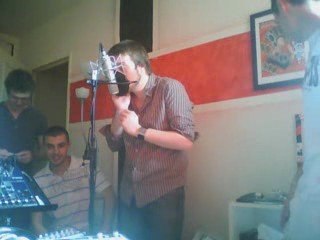 Remi au micro , beat box