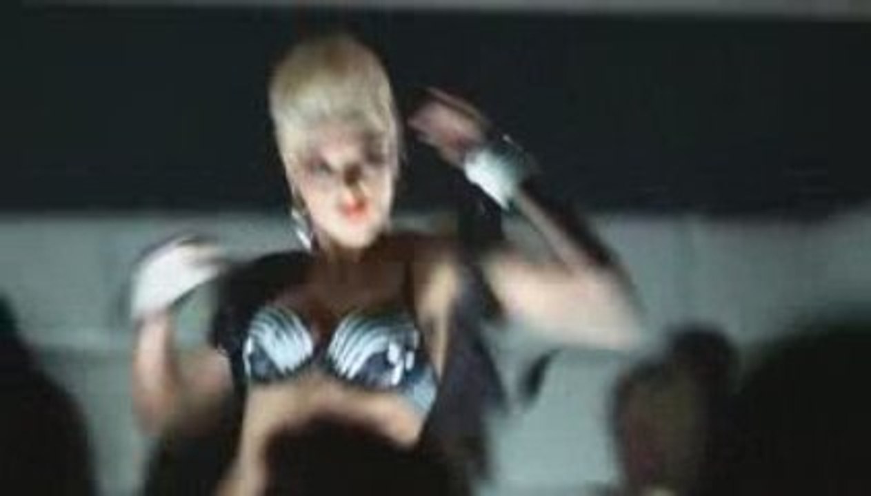 Inna - Hot (1st version) (2008)