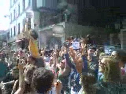 Heal the World hommage à Michael Jackson rue Oberkampf