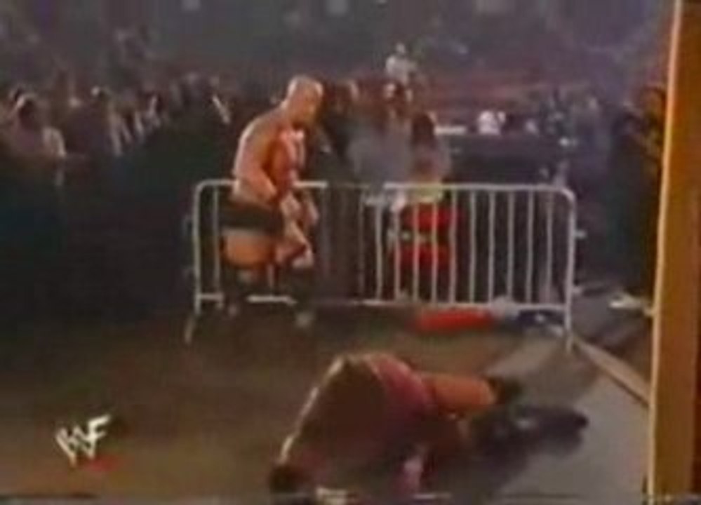 Triple H vs Mankind vs Stone Cold 2/3 Summerslam 1999