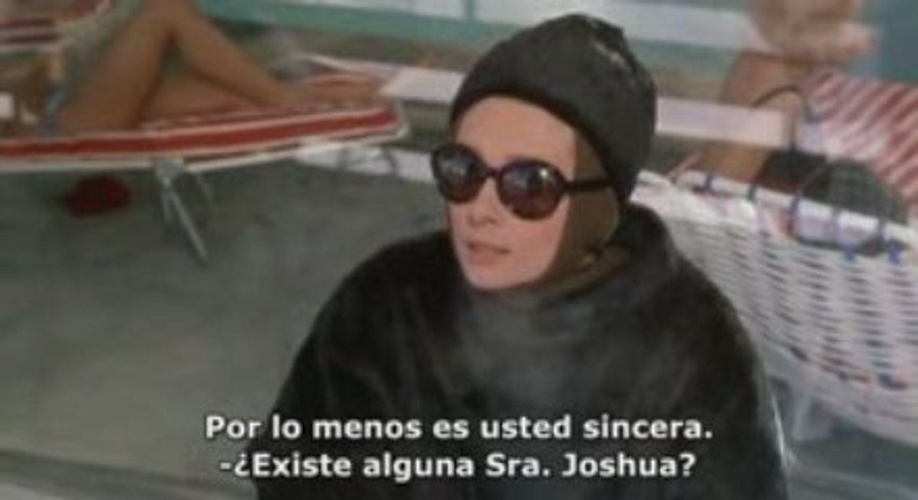 Extracto de Charade con subtítulos