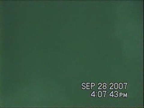 UFO DANS LES CHEMTRAILS,HASARD??surement pas!