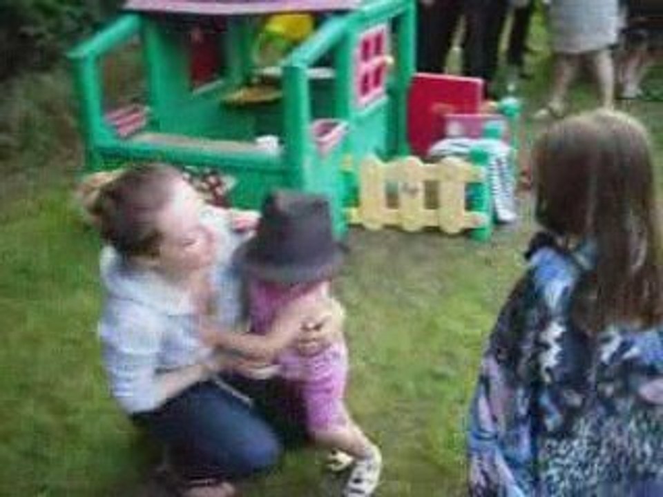 Une valse à trois temps...