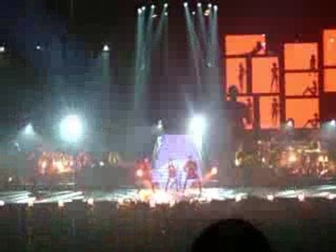 CONCERT FABULEUX DE MYLENE FARMER ! DOUAI LE 20 JUIN 2009