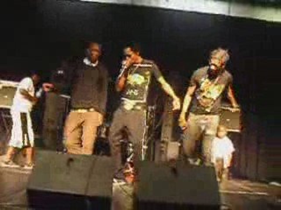 Kevin MOla et les Maillons Forts en concert