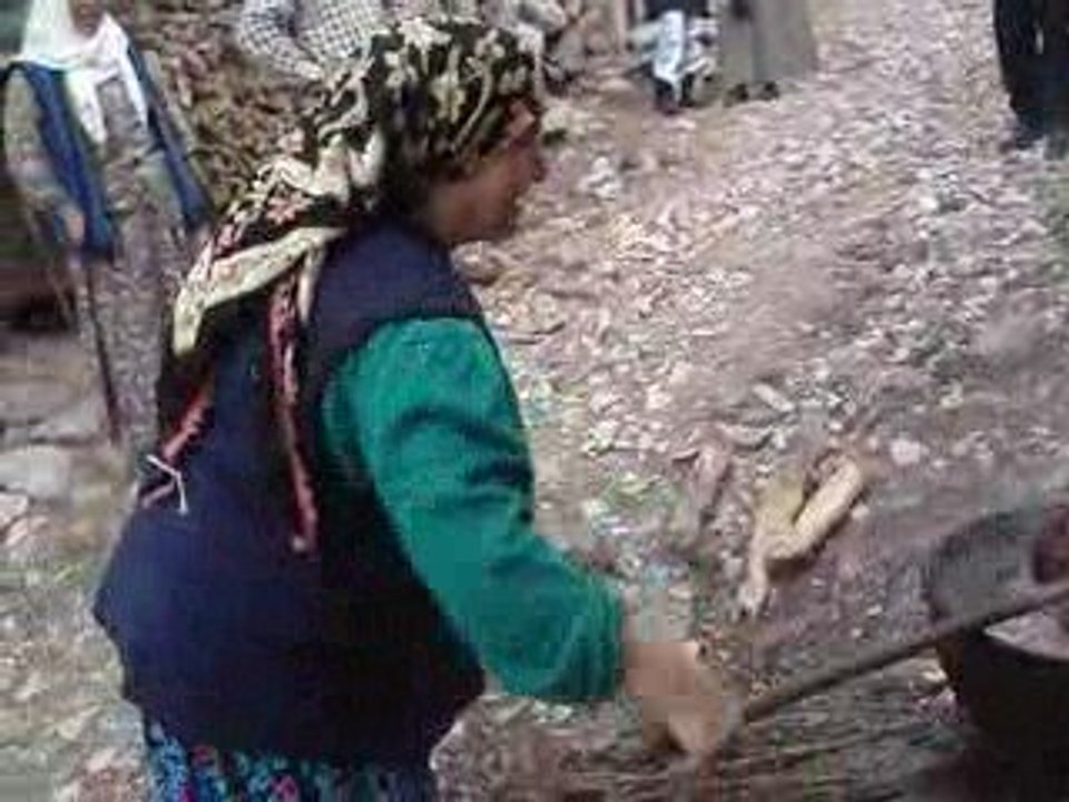 DEDELER KÖYÜ PEKMEZ ÜZÜM PEKMEZİ YAPIMI