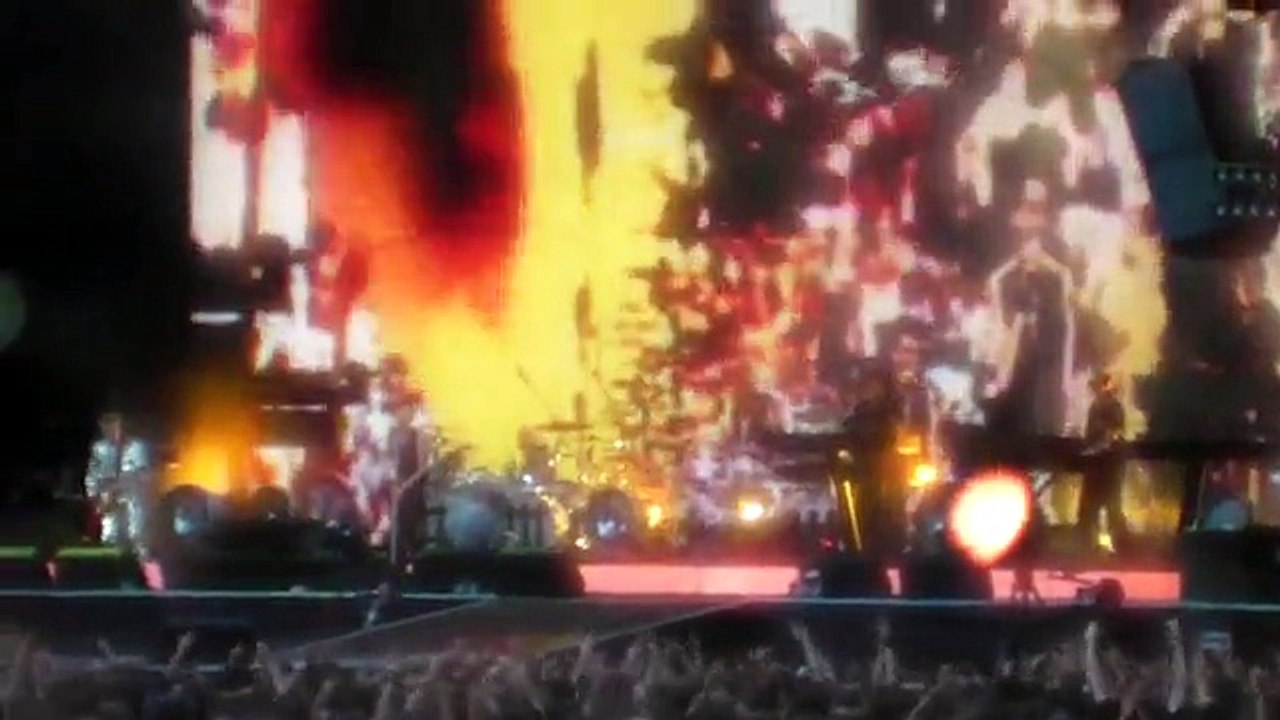 Depeche Mode - Hole to Feed (Live @ Stade de France 2009)
