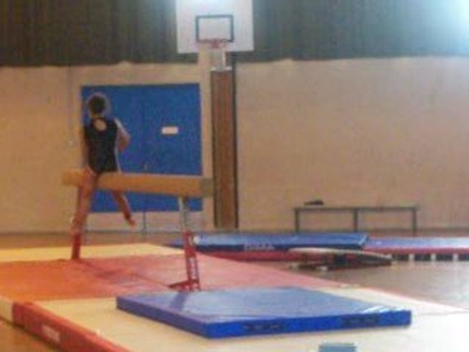 spectacle gym club 06-2009 >kelly poutre