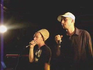 LYRICAL FIGHT [JAH MIC] (part 4) @ la petite entreprise