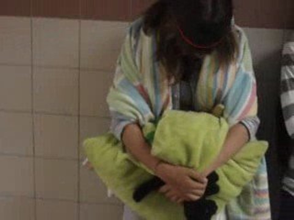 Moi et Aïni a la fin d'une bataille de polochon ptdr