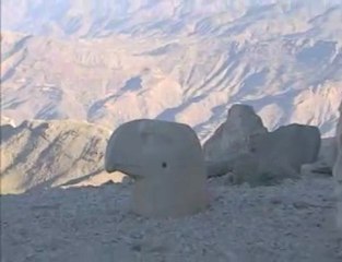 Turkey-Malatya-Nemrut(2150m)(commagene's sacred mountain)