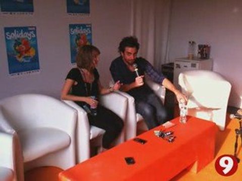 Cocoon parle de Capote - Live9 - Solidays 2009