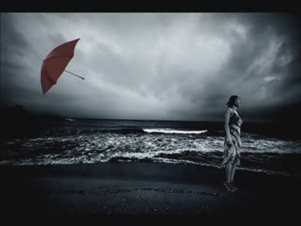 Senin Dudakların Pembe Ellerin Beyaz