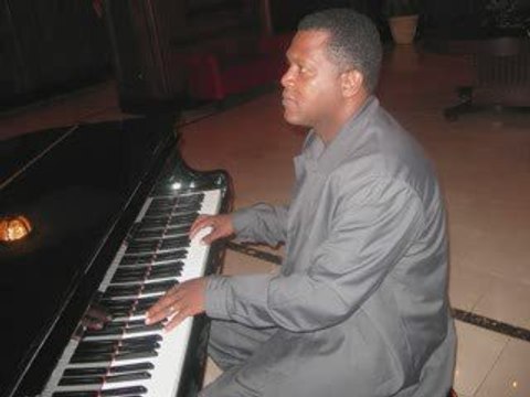 Artist Enuff No Romance-Drake-Lil Wayne-Leona Lewis-Beyonce