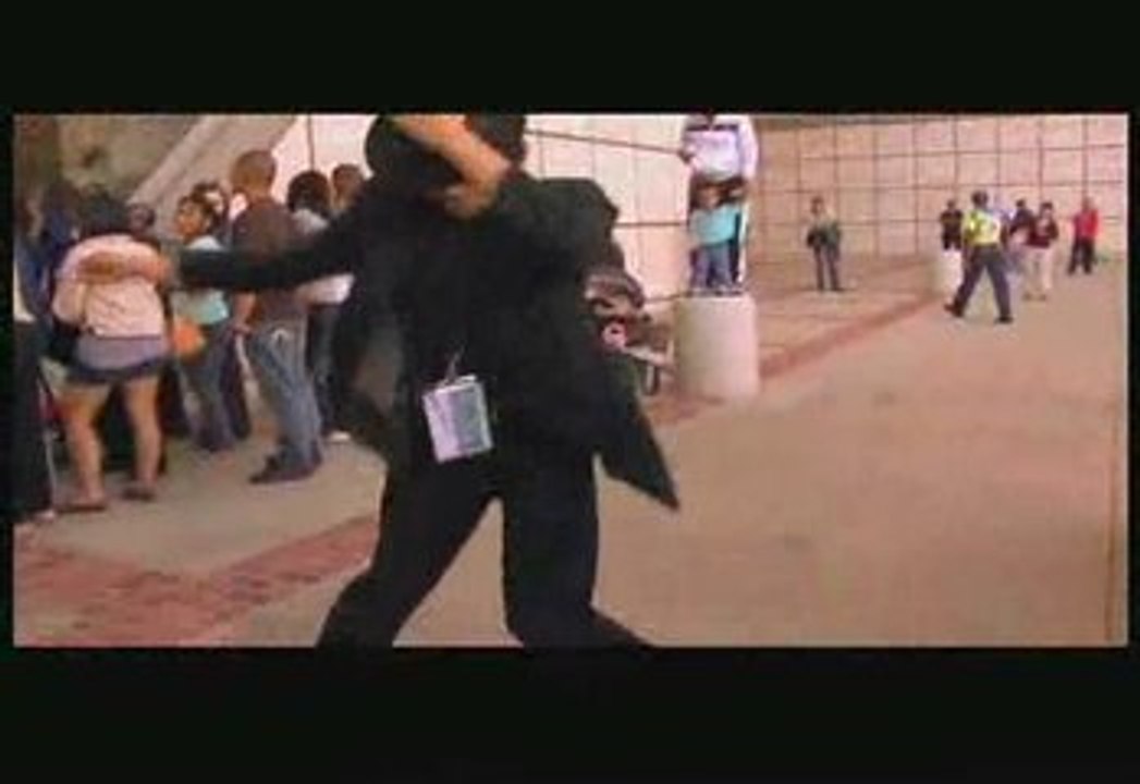 LIVE! Michael Jackson's Hospital Death Exclusive!