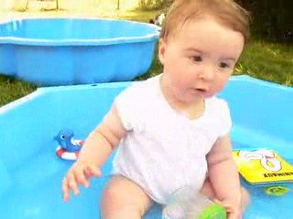 /Users/benjaminchevrot/Desktop/photos Léonore/juin 2009/doss