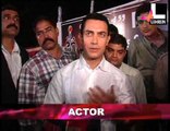 Aamir Khan honors injured policemen