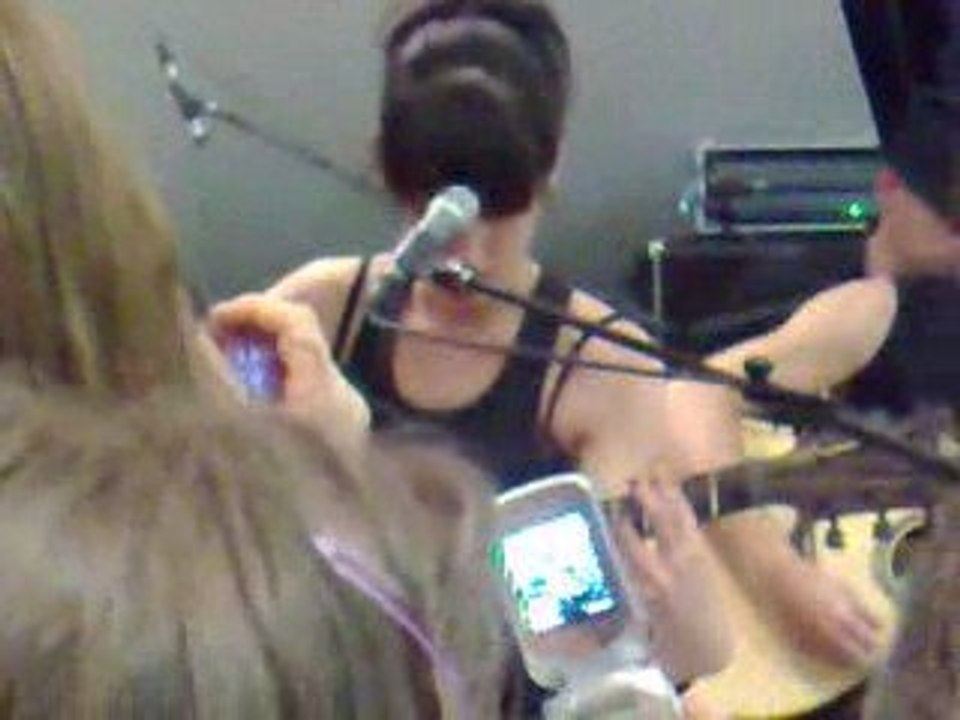 Superbus Showcase Strasbourg "Lova Lova"