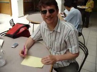 Relier neuf points avec quatre droites sans lever le stylo