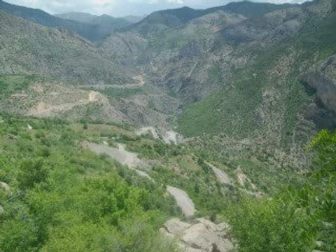 Gönlüm Dağlarda - Özlem Özdil - Akgedik.com