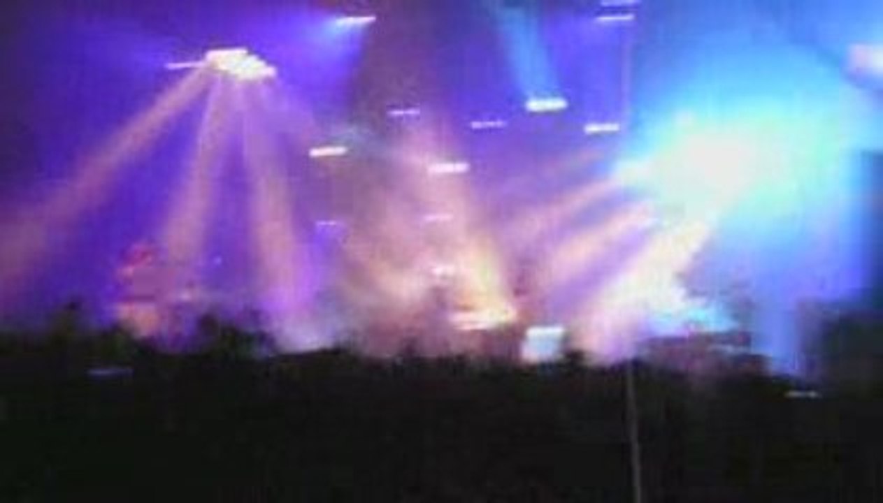 Buraka Som Sistema "Kalemba" @ Solidays 2009