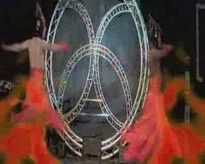 NOUVELLE REVUE "SHOWTIME" ARTISHOW CABARET