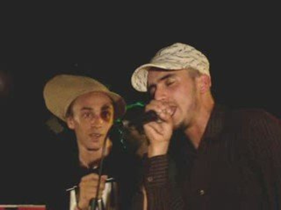 LYRICAL FIGHT [JAH MIC] (part 6) @ la petite entreprise