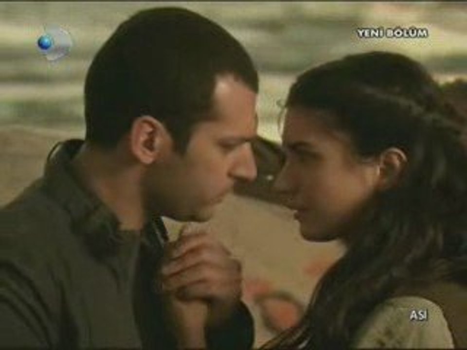 seviyorum seni desem yalan olmaz sevgilim