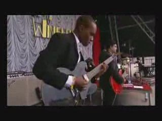Amy Winehouse - Hey Little Rich Girl (Glastonbury 2007)