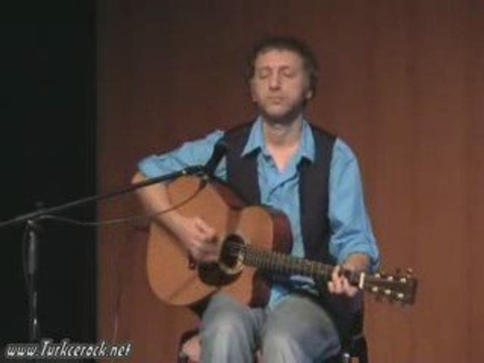 Murat Çelik - Acılar Sorular ve Yüzler