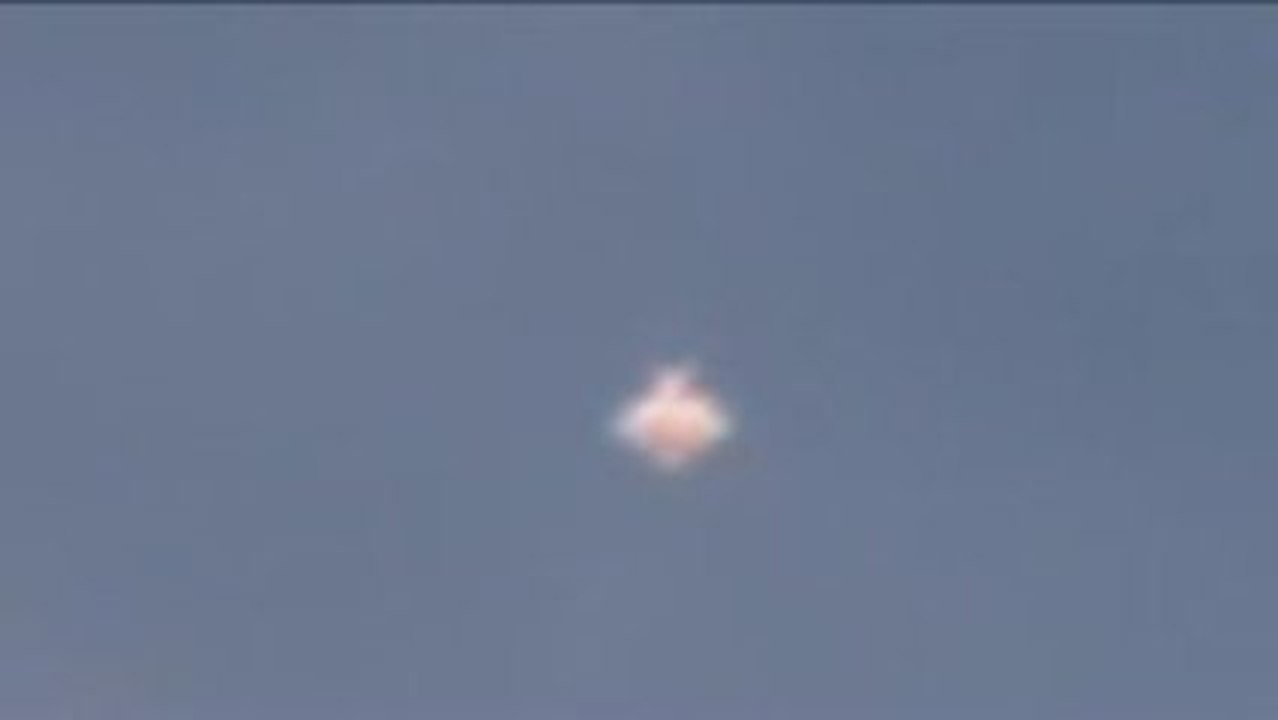 UFO Footage June 7th 2009 zoom & ralentit HD