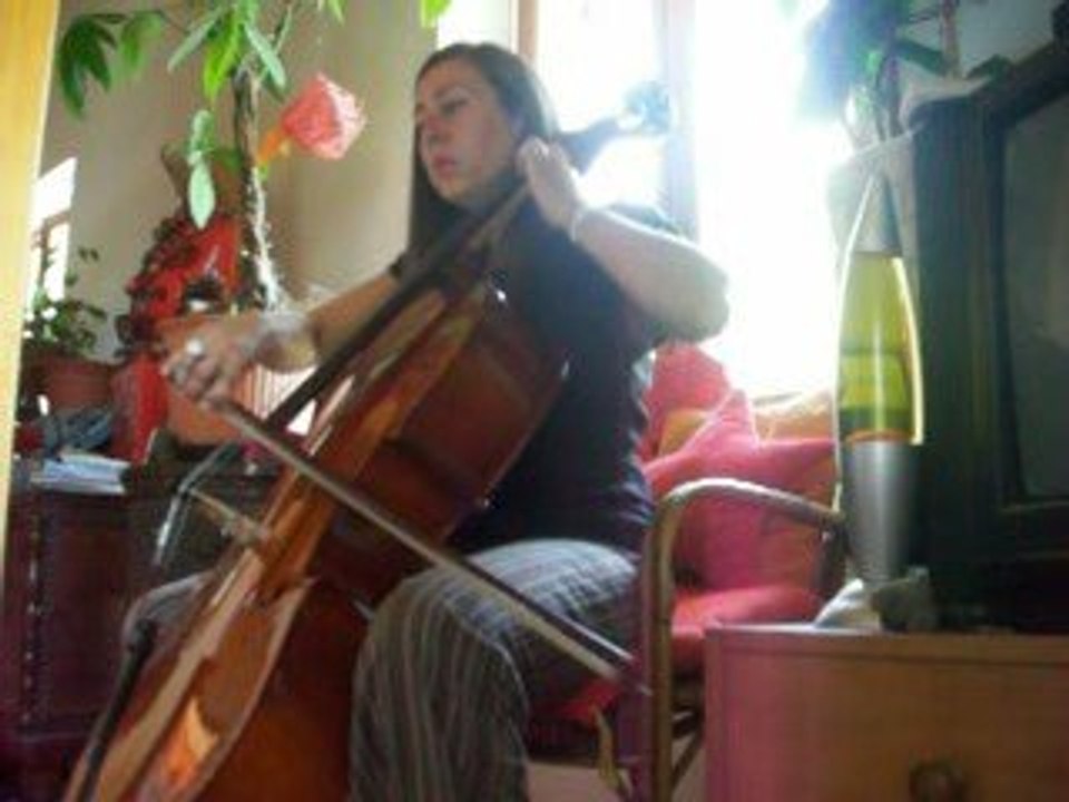 répète violoncelle avant l'audition